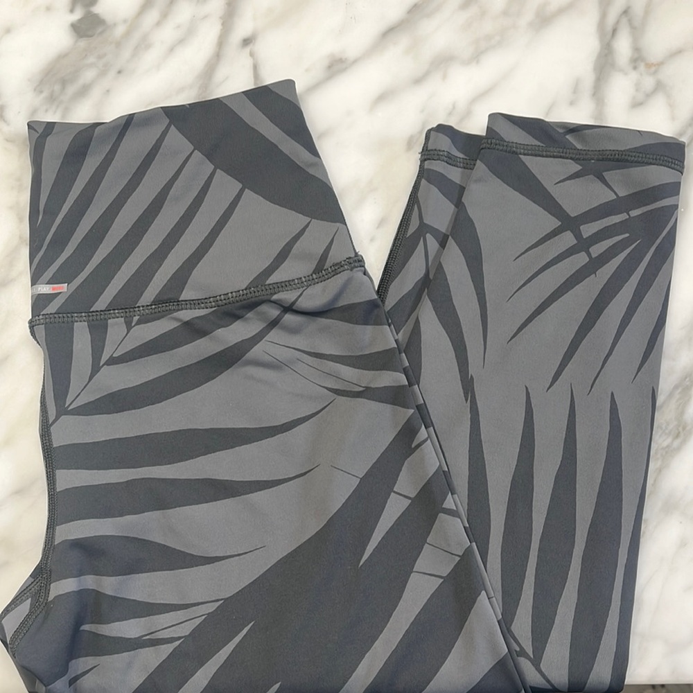 Aerie Fern Print high waisted leggings size M